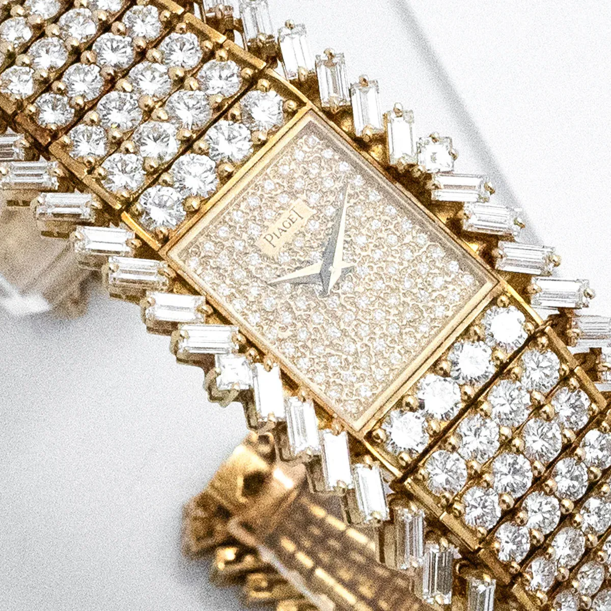 Rare Yellow Gold Factory Diamond&Baguette Setting 1990 - 41541V55